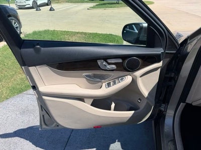 2021 Mercedes-Benz GLC GLC 300
